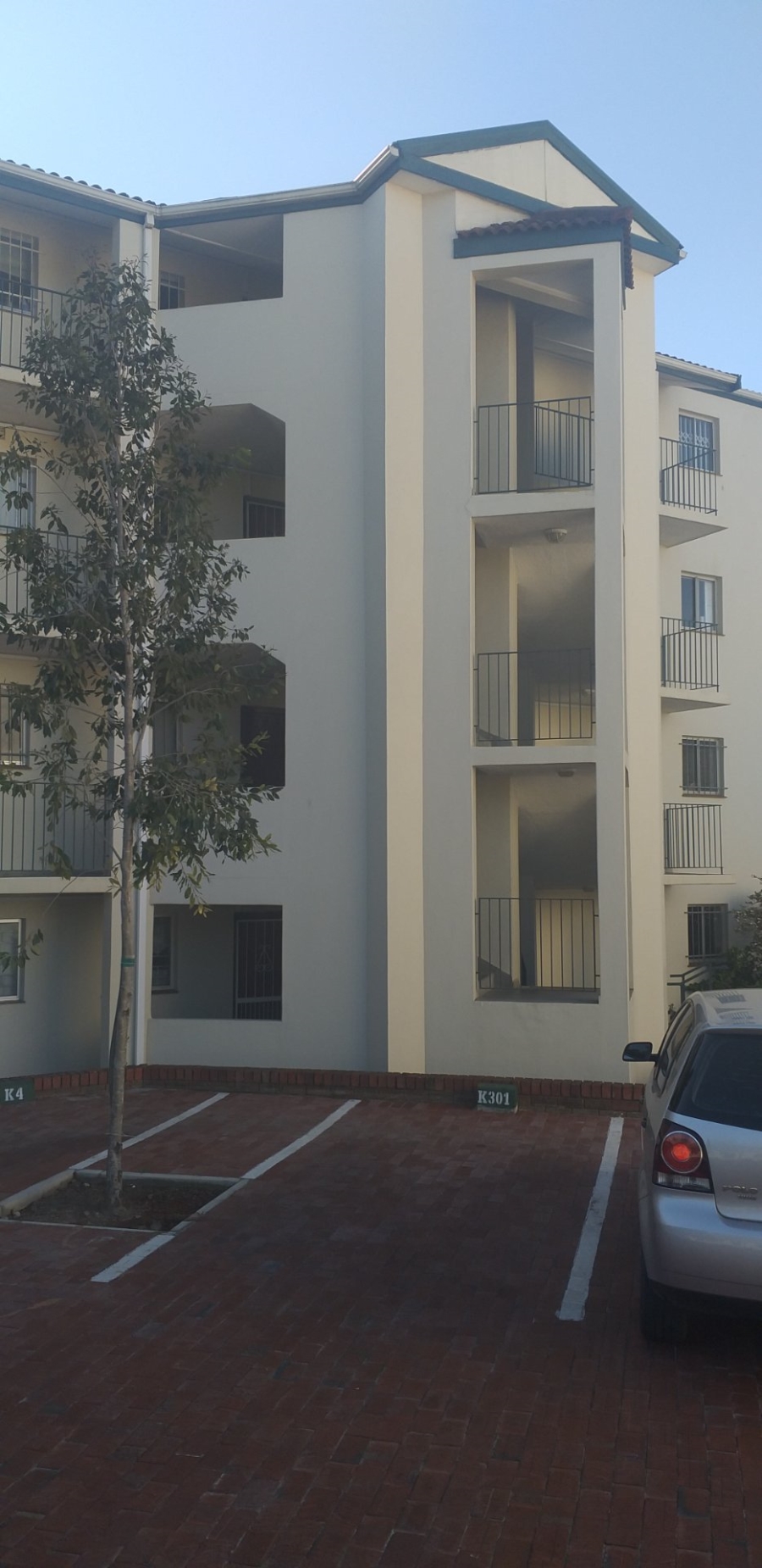 To Let 1 Bedroom Property for Rent in Dennesig Western Cape